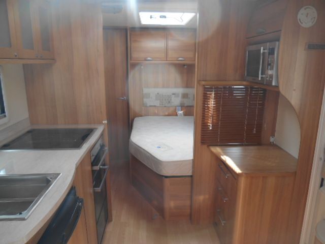 2011 Bailey Unicorn Valencia Ropers Leisure