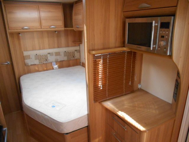 2011 Bailey Unicorn Valencia Ropers Leisure