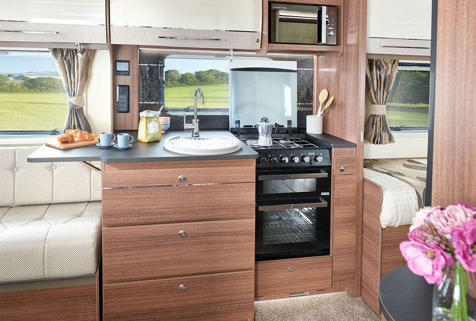 New Bailey Unicorn Black Edition Valencia Ropers Leisure