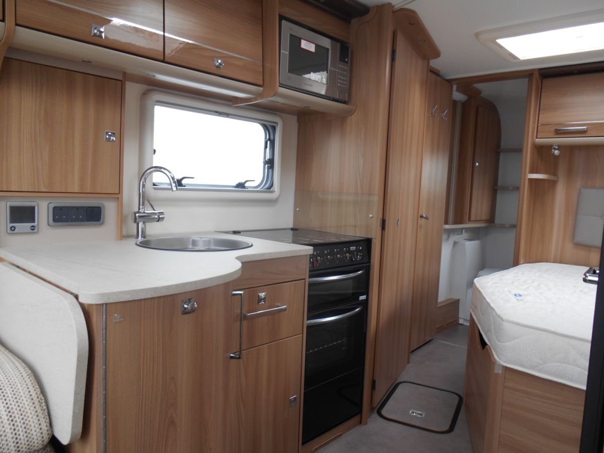 2016 Bailey Unicorn Valencia Ropers Leisure