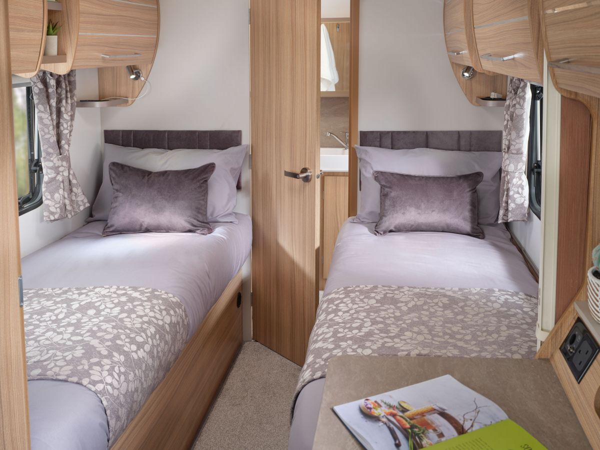 NEW Bailey Phoenix GT75 642 caravan for sale Ropers Leisure