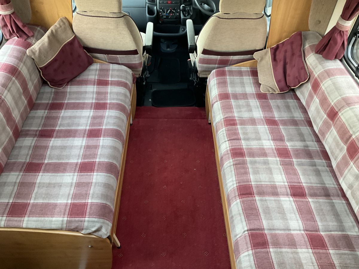 Used 2005 Auto Trail Apache 640 SE motorhome just £24995 at Ropers of
