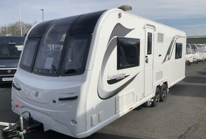 Product image for 2021 Bailey Unicorn Black Edition Pamplona