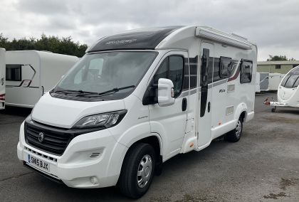 Product image for 2015 Swift Rio 320