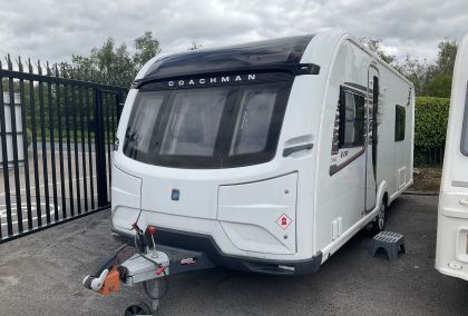 Product image for 2018 Coachman VIP 565