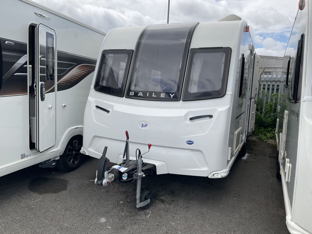 Bailey Phoenix 640 2019 1