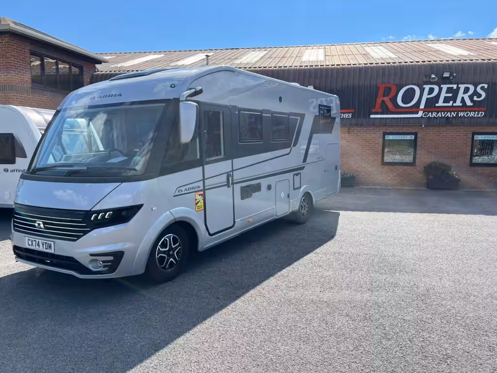Used Adria Sonic Supreme 700 Dl