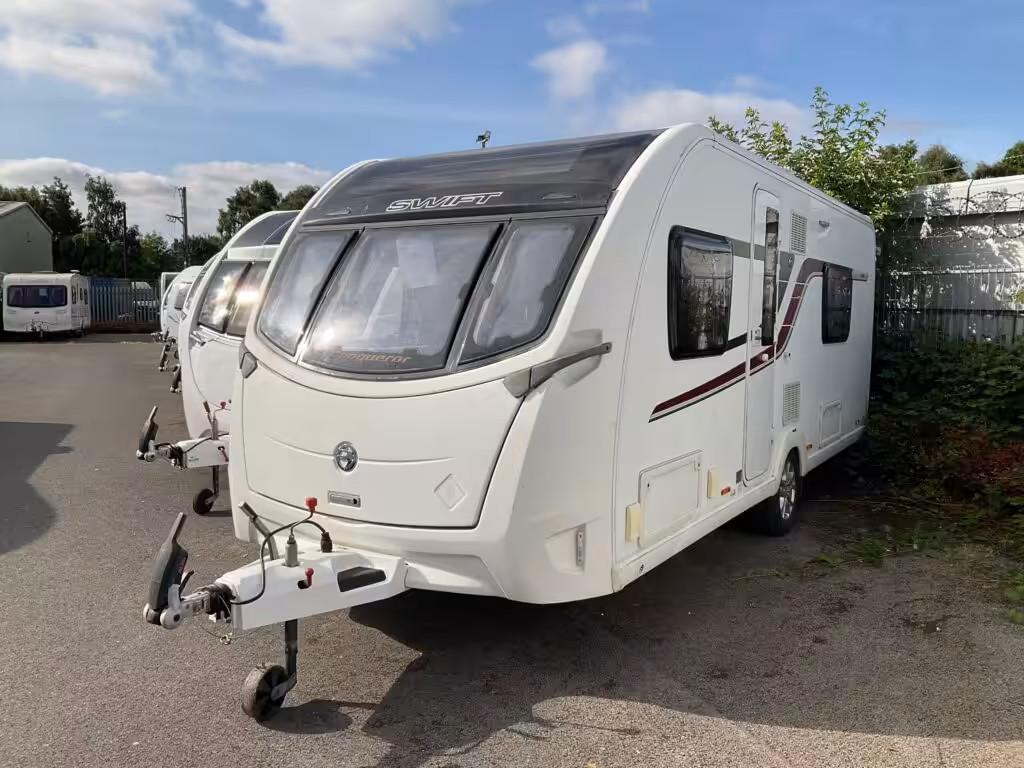 Used Swift Conqueror 565